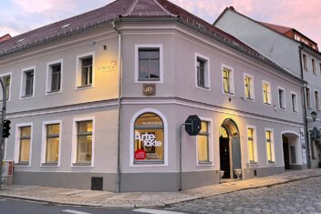 ddf05cd4-7c4d-4093-93a4-870000634230 2