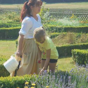 Projektmonat wasser - kleine Naturwissenschaftler unterwegs Was (Ur)Großmutter noch wusste - kleine Kräuterkunde in Rammenau DSC01010