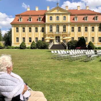 CA3652DD-9157-42FE-B604-3371B6DA5087_1_105_c