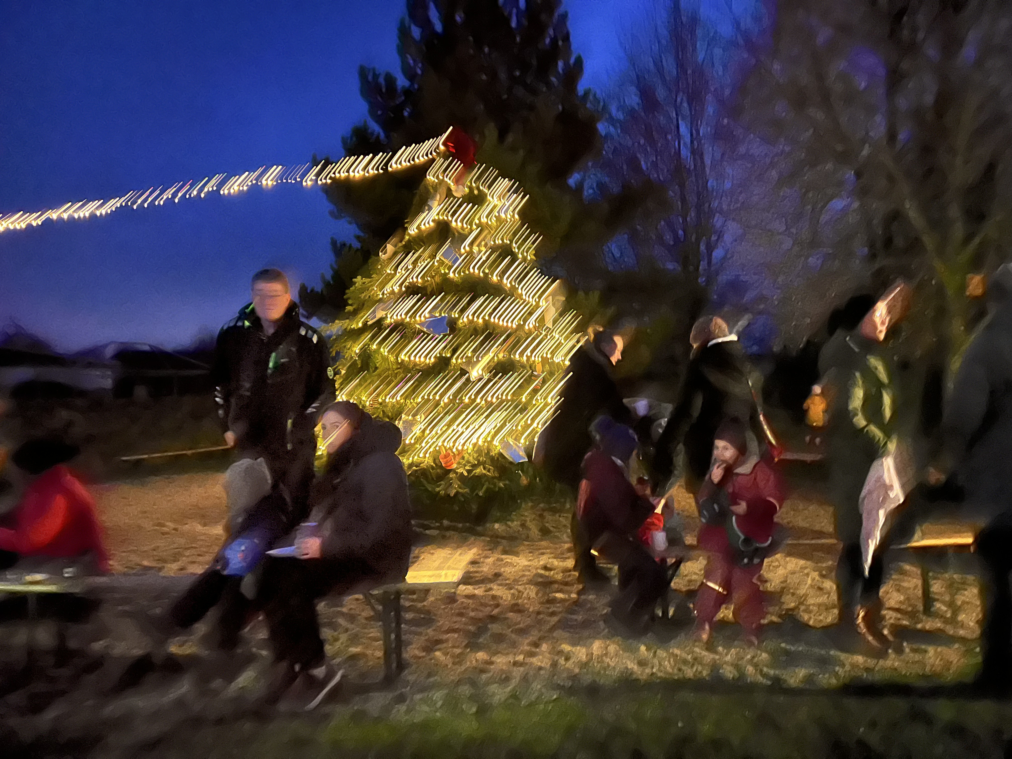 Draußen strahlt schon alles in festlichem Glanz IMG_8381