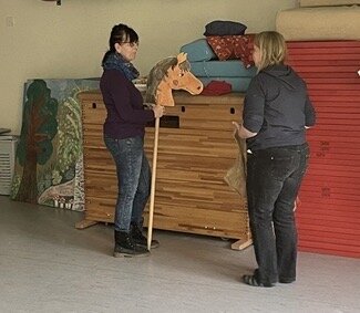 Jetzt hat der arme Mann wieder Kraft. Er steht auf, bedankt sich bei Martin und nimmt sein Leben in die eigene Hand. IMG_8892