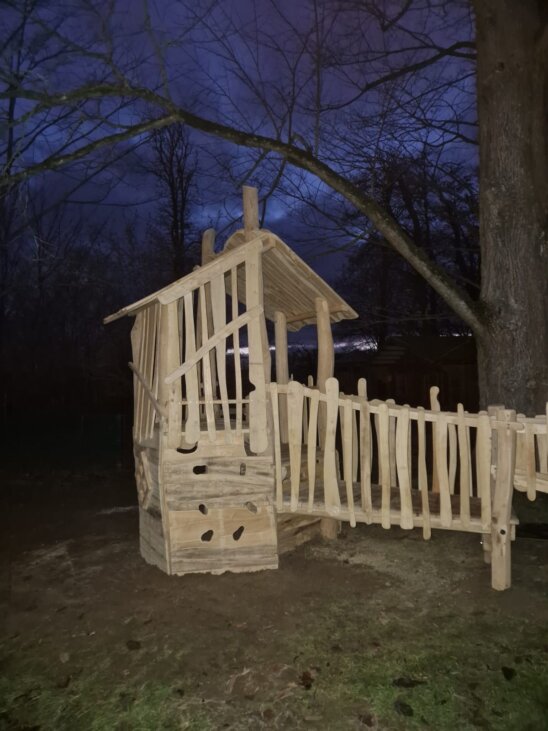 ab1be5db-1fd6-4b48-9af2-fc7ce5a1e81c