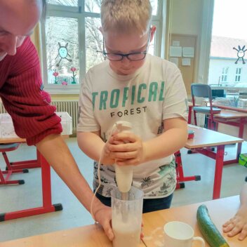 Ostergeschenke - und nebenbei eine Handarbeitstechnik lernen Gesunde Vitamine naschen - Milchshakes selbst gemacht shakes4