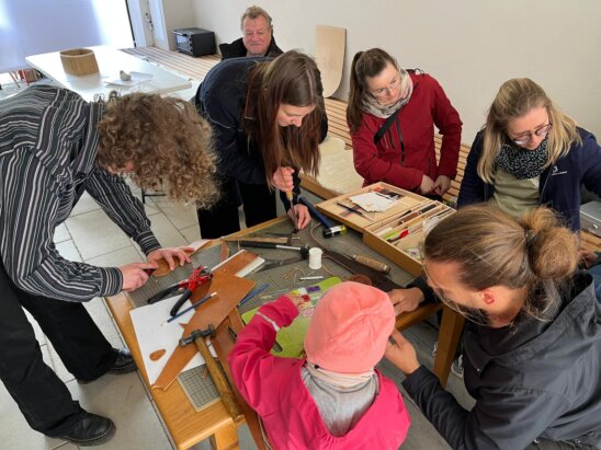 7d15eb1b-8da3-477f-9a7e-6a2bd1b650b8 7d15eb1b-8da3-477f-9a7e-6a2bd1b650b8