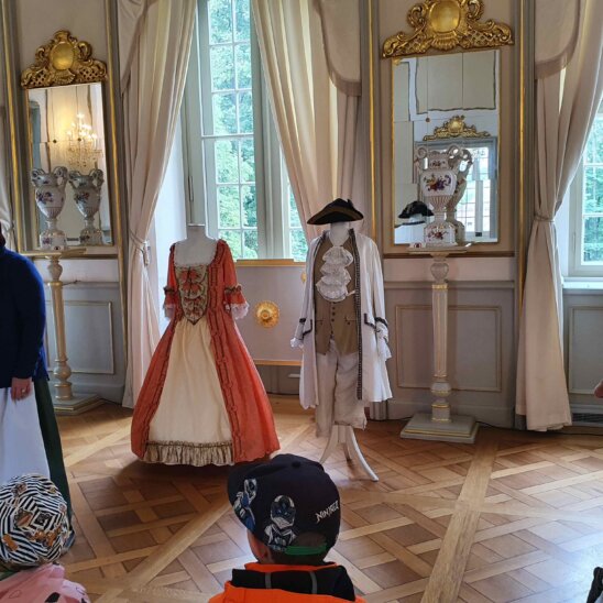 Eigentlich ziemlich schicke Sachen trug man zur Barockzeit Eigentlich ziemlich schicke Sachen trug man zur Barockzeit