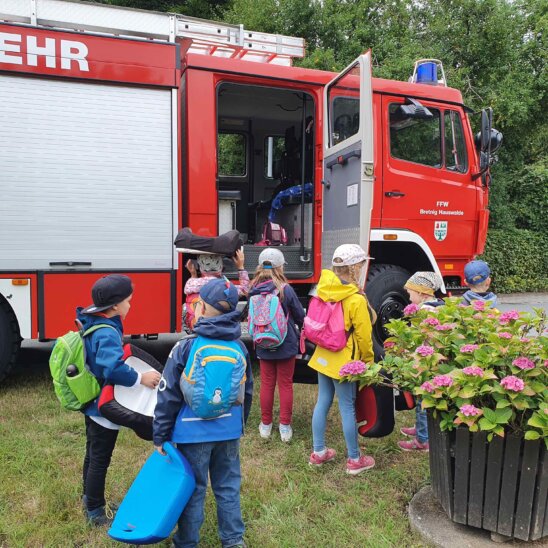 Aber zurück in unser Jahrhundert ins Jahr 2022 - die Feuerwehr ist spannend Aber zurück in unser Jahrhundert ins Jahr 2022 - die Feuerwehr ist spannend