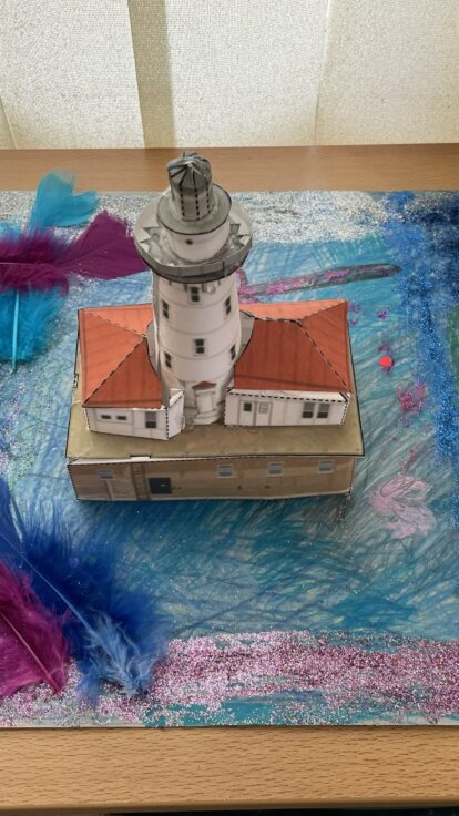 Salzteigmonster - sehr liebe Monster (Klasse 7) Ein Leuchtturm im Wasser - nach Schnittvorlage (Klasse 4) Salzteigmonster - sehr liebe Monster (Klasse 7) Ein Leuchtturm im Wasser - nach Schnittvorlage (Klasse 4)